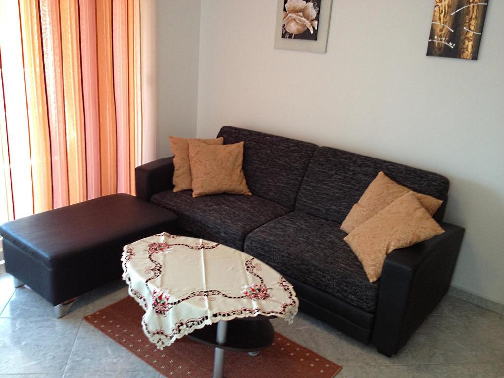 פודסטראנה Kristian Apartments מראה חיצוני תמונה